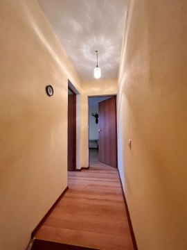 2-к квартира, 1/2 эт., 45м²