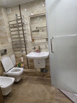 2-к квартира, 3/10 эт., 79м²